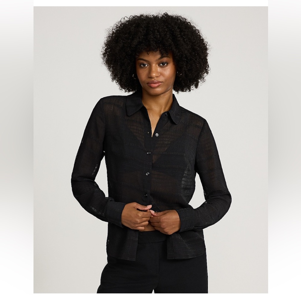 NWT Express Black super cool Textured Blouse - button-down so chic for work/fun